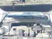 2018 Hyundai Santa Fe 2.4L z VIN 5NMZUDLB6JH078395, wystawiony jako IAAI lot #43277067 z przebiegiem 82 038 mil mil oraz . Historia ofert i sprzedaży dostępna na DreamBid. Obrazek 10.