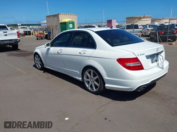 ✅ 2014 Mercedes-Benz C 250 Sport • VIN: WDDGF4HB9EG255163 • Lot: 42715029. Listed on IAAI with 65,405 mi. Free auction sales archive from the USA and detailed vehicle history report at DreamBid. Image 3.