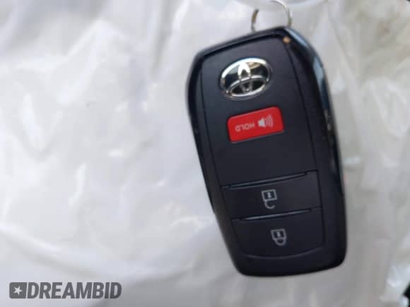 2025 Toyota Prius SE с VIN JTDACACU4S3040311, выставлен на аукционе IAAI как лот 42691282 с пробегом 586 миль миль и . История ставок и продаж доступна на DreamBid. Изображение 11.