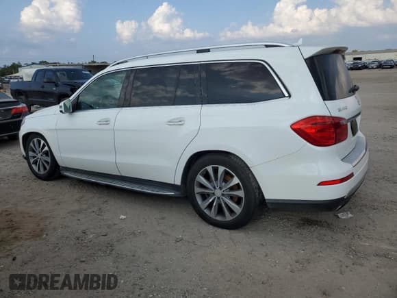✅ 2014 Mercedes-Benz GL 450 • VIN: 4JGDF7CE7EA381844 • Lot: 87366545. Wystawiony na Copart z przebiegiem 195 075 mil. Bezpłatny archiwum sprzedaży aukcyjnych z USA i szczegółowy raport historii pojazdu na DreamBid. Zdjęcie 2.