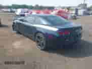 2011 Chevrolet Camaro 1LT z VIN 2G1FB1ED2B9173123, wystawiony jako IAAI lot #43338581 z przebiegiem 136 567 mil mil oraz . Historia ofert i sprzedaży dostępna na DreamBid. Obrazek 3.