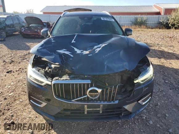 ✅ 2018 Volvo XC60 Inscription • VIN: YV4102RL1J1015970 • Lot: 92197025. Wystawiony na Copart z przebiegiem 94 715 mil. Bezpłatny archiwum sprzedaży aukcyjnych z USA i szczegółowy raport historii pojazdu na DreamBid. Zdjęcie 5.