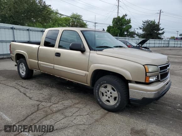 ✅ 2006 Chevrolet Silverado 1500 LT2 • VIN: 1GCEK19B06Z179607 • Лот: 55484885. Опубликован ранее на Copart с пробегом 193 003 миль. Бесплатный доступ к архиву аукционных продаж из США и подробный отчёт об истории автомобиля на DreamBid. Изображение 4.