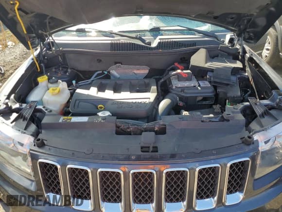 ✅ 2014 Jeep Compass Sport • VIN: 1C4NJDBB6ED532569 • Лот: 82249605. Опубликован ранее на Copart с пробегом 85 502 миль. Бесплатный доступ к архиву аукционных продаж из США и подробный отчёт об истории автомобиля на DreamBid. Изображение 12.