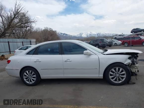 2007 Hyundai Azera SE с VIN KMHFC46F27A232569, выставлен на аукционе IAAI как лот 41906216 с пробегом 158 314 миль миль и . История ставок и продаж доступна на DreamBid. Изображение 14.