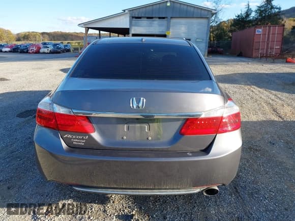 ✅ 2015 Honda Accord EX-L • VIN: 1HGCR2F84FA161628 • Lot: 43573010. Listed on IAAI with Not provided. Free auction sales archive from the USA and detailed vehicle history report at DreamBid. Image 16.