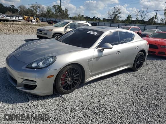 ✅ 2012 Porsche Panamera Turbo • VIN: WP0AC2A71CL090331 • Лот: 76423854. Опубликован ранее на Copart с пробегом 68 638 миль. Бесплатный доступ к архиву аукционных продаж из США и подробный отчёт об истории автомобиля на DreamBid. Изображение 1.