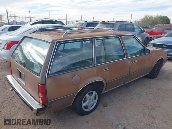 ✅ 1983 Chevrolet Cavalier • VIN: 1G1AD35P2DJ172197 • Lot: 41692703. Listed on IAAI with 12,947 mi. Free auction sales archive from the USA and detailed vehicle history report at DreamBid. Image 4.