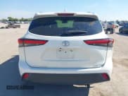 ✅ 2020 Toyota Highlander XLE • VIN: 5TDGZRAH8LS501345 • Lot: 43386112. Wystawiony na IAAI z przebiegiem 94 928 mil. Bezpłatny archiwum sprzedaży aukcyjnych z USA i szczegółowy raport historii pojazdu na DreamBid. Zdjęcie 16.
