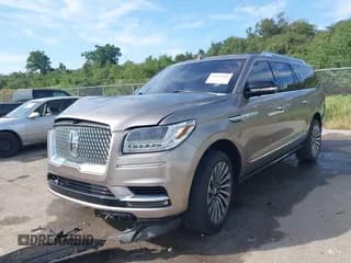 ✅ 2019 Lincoln Navigator Reserve • VIN: 5LMJJ3LT4KEL22261 • Лот: 43293071. Опубликован ранее на IAAI с пробегом 99 006 миль. Бесплатный доступ к архиву аукционных продаж из США и подробный отчёт об истории автомобиля на DreamBid. Изображение 2.
