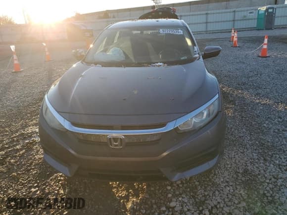 ✅ 2016 Honda Civic LX • VIN: 19XFC2F59GE020913 • Lot: 92229535. Listed on Copart with 124,976 mi. Free auction sales archive from the USA and detailed vehicle history report at DreamBid. Image 5.