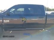 ✅ 2019 Ram 1500 SLT • VIN: 1C6RR6TT6KS690468 • Лот: 43208376. Опубликован ранее на IAAI с пробегом 177 104 миль. Бесплатный доступ к архиву аукционных продаж из США и подробный отчёт об истории автомобиля на DreamBid. Изображение 14.