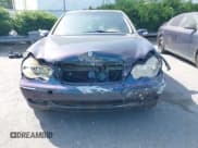 ✅ 2003 Mercedes-Benz C 240 • VIN: WDBRF61J73F394659 • Lot: 42534142. Wystawiony na IAAI z przebiegiem 3 774 mil. Bezpłatny archiwum sprzedaży aukcyjnych z USA i szczegółowy raport historii pojazdu na DreamBid. Zdjęcie 6.