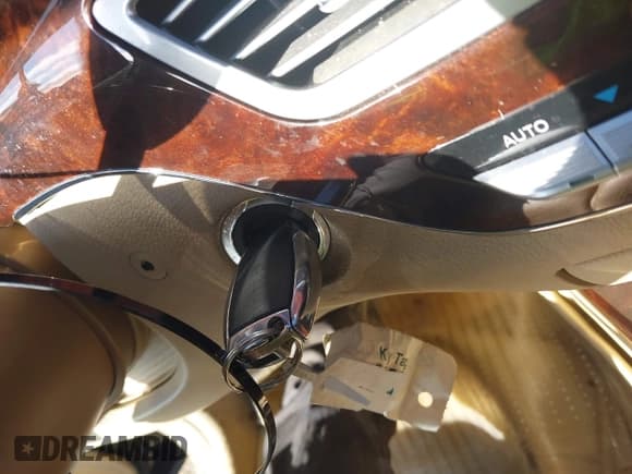 ✅ 2011 Mercedes-Benz S 550 • VIN: WDDNG8GB6BA409159 • Лот: 40561764. Опубликован ранее на IAAI с пробегом 195 628 миль. Бесплатный доступ к архиву аукционных продаж из США и подробный отчёт об истории автомобиля на DreamBid. Изображение 11.