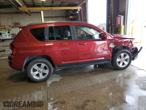 ✅ 2014 Jeep Compass Latitude • VIN: 1C4NJCEB4ED912421 • Lot: 86808515. Wystawiony na Copart z przebiegiem 118 386 mil. Bezpłatny archiwum sprzedaży aukcyjnych z USA i szczegółowy raport historii pojazdu na DreamBid. Zdjęcie 3.
