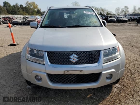 ✅ 2011 Suzuki Grand Vitara Limited • VIN: JS3TD0D75B4100620 • Lot: 75807854. Wystawiony na Copart z przebiegiem 80 268 mil. Bezpłatny archiwum sprzedaży aukcyjnych z USA i szczegółowy raport historii pojazdu na DreamBid. Zdjęcie 5.