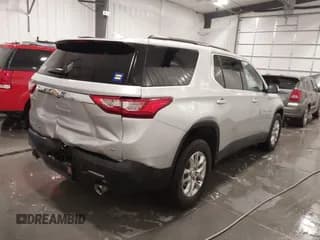 ✅ 2021 Chevrolet Traverse LT Cloth • VIN: 1GNEVGKW1MJ260464 • Lot: 42399748. Wystawiony na IAAI z przebiegiem 77 498 mil. Bezpłatny archiwum sprzedaży aukcyjnych z USA i szczegółowy raport historii pojazdu na DreamBid. Zdjęcie 4.