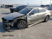 ✅ 2020 Lexus ES 300h • VIN: 58AC21B16LU006468 • Lot: 87726335. Wystawiony na Copart z przebiegiem 265 073 mil. Bezpłatny archiwum sprzedaży aukcyjnych z USA i szczegółowy raport historii pojazdu na DreamBid. Zdjęcie 1.