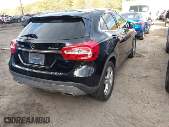 ✅ 2015 Mercedes-Benz GLA 250 • VIN: WDCTG4GB3FJ130651 • Lot: 43456596. Wystawiony na IAAI z przebiegiem 69 873 mil. Bezpłatny archiwum sprzedaży aukcyjnych z USA i szczegółowy raport historii pojazdu na DreamBid. Zdjęcie 4.