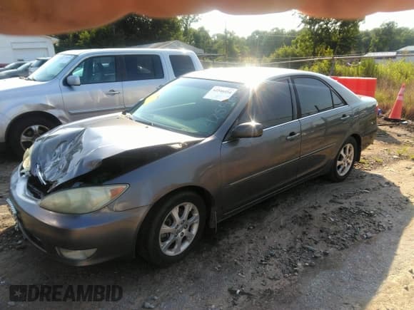 ✅ 2006 Toyota Camry LE • VIN: 4T1BF30K96U624256 • Lot: 42546554. Wystawiony na IAAI z przebiegiem 220 130 mil. Bezpłatny archiwum sprzedaży aukcyjnych z USA i szczegółowy raport historii pojazdu na DreamBid. Zdjęcie 2.