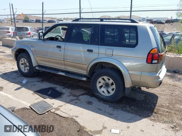 ✅ 2003 Mitsubishi Montero Sport XLS • VIN: JA4MT31R33J018430 • Lot: 42550953. Listed on IAAI with 190,041 mi. Free auction sales archive from the USA and detailed vehicle history report at DreamBid. Image 3.