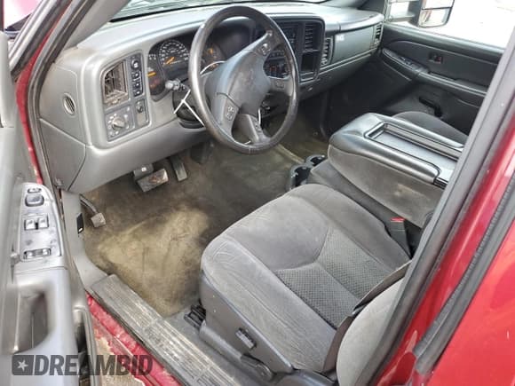 ✅ 2006 Chevrolet Silverado 1500 LT2 • VIN: 1GCEK19B36Z194134 • Лот: 55747775. Опубликован ранее на Copart с пробегом 203 836 миль. Бесплатный доступ к архиву аукционных продаж из США и подробный отчёт об истории автомобиля на DreamBid. Изображение 8.