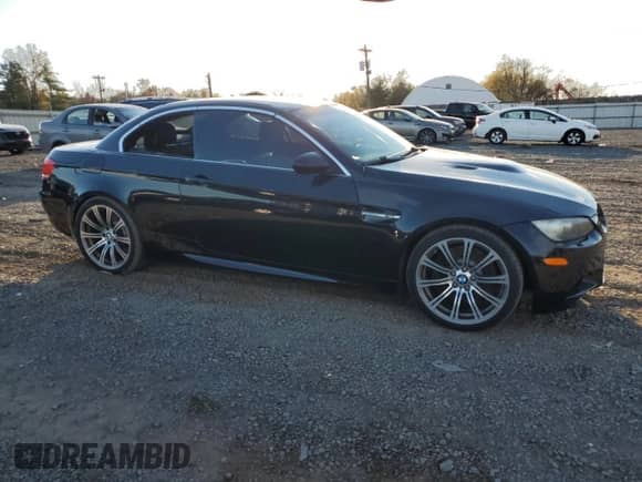 2008 BMW 3 Series M3 z VIN WBSWL935X8P331533, wystawiony jako Copart lot #91473545 z przebiegiem 105 128 mil mil oraz Czysty tytuł • Clean title. Historia ofert i sprzedaży dostępna na DreamBid. Obrazek 4.