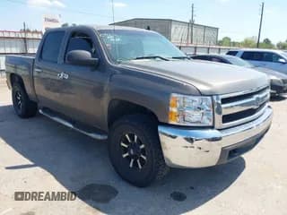 ✅ 2013 Chevrolet Silverado 1500 LS • VIN: 3GCPKREA2DG208400 • Lot: 41874892. Listed on IAAI with 120,462 mi. Free auction sales archive from the USA and detailed vehicle history report at DreamBid. Image 1.