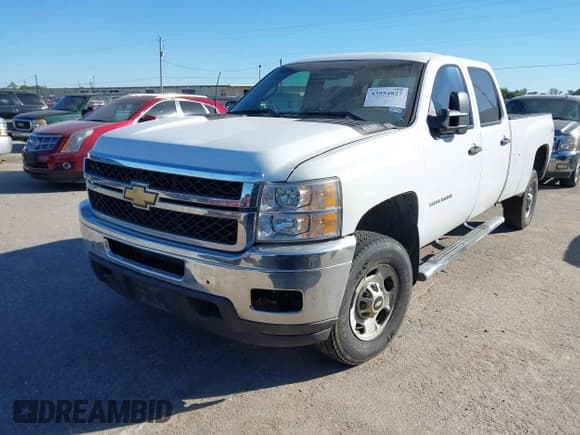 ✅ 2011 Chevrolet Silverado 2500HD Work Truck • VIN: 1GC1KVCG0BF188538 • Lot: 43554827. Wystawiony na IAAI z przebiegiem 205 000 mil. Bezpłatny archiwum sprzedaży aukcyjnych z USA i szczegółowy raport historii pojazdu na DreamBid. Zdjęcie 2.