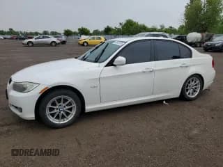 ✅ 2011 BMW 3 Series 323i • VIN: WBAPG7C51BA795385 • Lot: 59937675. Wystawiony na Copart z przebiegiem 185 088 mil. Bezpłatny archiwum sprzedaży aukcyjnych z USA i szczegółowy raport historii pojazdu na DreamBid. Zdjęcie 1.