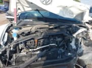 ✅ 2013 Volkswagen Beetle 2.5L • VIN: 3VW5X7AT0DM803667 • Lot: 43412543. Wystawiony na IAAI z przebiegiem Nie podano. Bezpłatny archiwum sprzedaży aukcyjnych z USA i szczegółowy raport historii pojazdu na DreamBid. Zdjęcie 10.