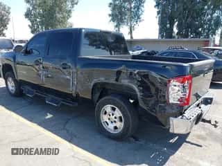 2011 Chevrolet Silverado 1500 LT z VIN 3GCPCSE0XBG111356, wystawiony jako IAAI lot #43079067 z przebiegiem 179 497 mil mil oraz . Historia ofert i sprzedaży dostępna na DreamBid. Obrazek 3.