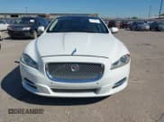 ✅ 2015 Jaguar XJ Portfolio • VIN: SAJWA2GZ9F8V84076 • Lot: 43605639. Wystawiony na IAAI z przebiegiem 50 008 mil. Bezpłatny archiwum sprzedaży aukcyjnych z USA i szczegółowy raport historii pojazdu na DreamBid. Zdjęcie 12.
