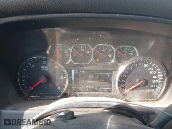 ✅ 2015 Chevrolet Silverado 2500HD LT • VIN: 1GC1KVEGXFF161303 • Lot: 41533039. Wystawiony na IAAI z przebiegiem 249 505 mil. Bezpłatny archiwum sprzedaży aukcyjnych z USA i szczegółowy raport historii pojazdu na DreamBid. Zdjęcie 7.