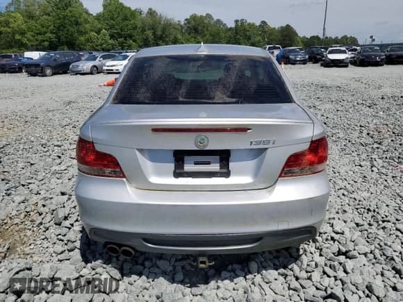 ✅ 2011 BMW 1 Series 135i • VIN: WBAUC9C52BVM08927 • Лот: 58261875. Опубликован ранее на Copart с пробегом Не указан. Бесплатный доступ к архиву аукционных продаж из США и подробный отчёт об истории автомобиля на DreamBid. Изображение 6.