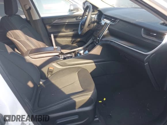 ✅ 2023 Jeep Grand Cherokee Laredo • VIN: 1C4RJKAG5P8881804 • Lot: 42574642. Listed on IAAI with 54,046 mi. Free auction sales archive from the USA and detailed vehicle history report at DreamBid. Image 5.