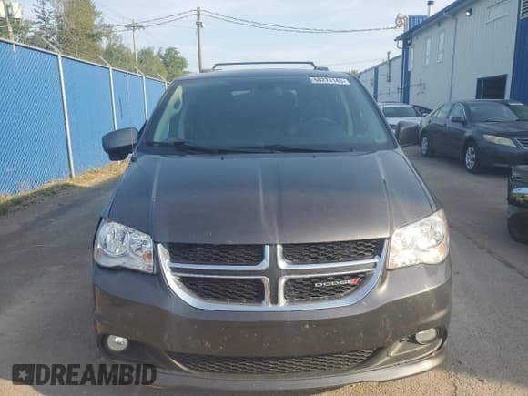 ✅ 2019 Dodge Grand Caravan Crew • VIN: 2C4RDGDG9KR599159 • Lot: 68274145. Wystawiony na Copart z przebiegiem 96 462 mil. Bezpłatny archiwum sprzedaży aukcyjnych z USA i szczegółowy raport historii pojazdu na DreamBid. Zdjęcie 5.