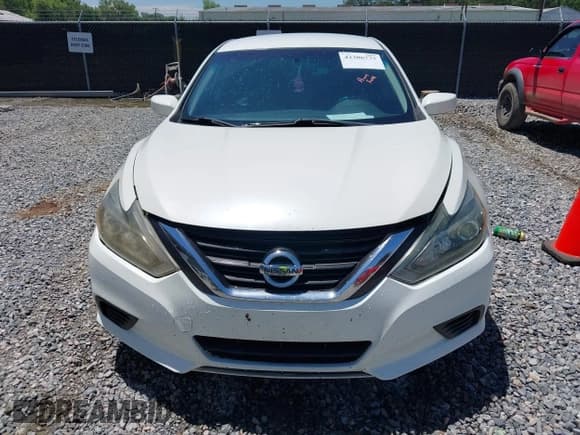 ✅ 2017 Nissan Altima SR • VIN: 1N4AL3AP9HN351471 • Lot: 42306775. Listed on IAAI with 126,135 mi. Free auction sales archive from the USA and detailed vehicle history report at DreamBid. Image 6.