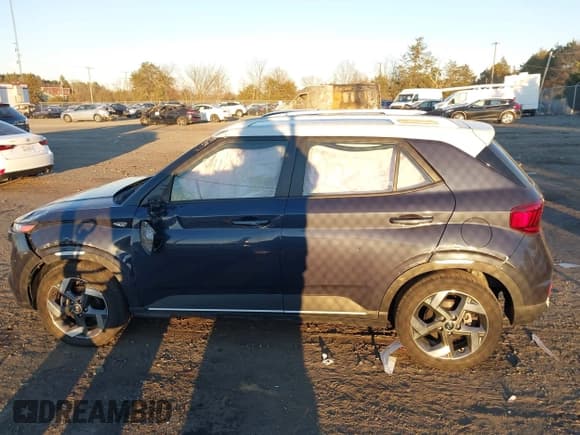 ✅ 2022 Hyundai Venue Limited • VIN: KMHRC8A36NU169568 • Lot: 41046480. Listed on IAAI with 281,967 mi. Free auction sales archive from the USA and detailed vehicle history report at DreamBid. Image 14.