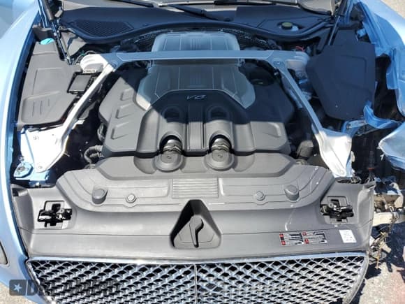 ✅ 2022 Bentley Continental GT GT V8 • VIN: SCBCG2ZG4NC094932 • Lot: 64056355. Listed on Copart with 6,596 mi. Free auction sales archive from the USA and detailed vehicle history report at DreamBid. Image 11.