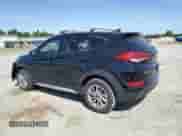 2017 Hyundai Tucson SE Plus с VIN KM8J33A44HU493776, выставлен на аукционе Copart как лот 58950845 с пробегом 71 160 миль миль и Списание • Salvage title. История ставок и продаж доступна на DreamBid. Изображение 2.