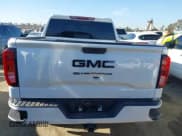 ✅ 2021 GMC Sierra 1500 • VIN: 1GTP8CET3MZ123515 • Lot: 42002396. Wystawiony na IAAI z przebiegiem 57 713 mil. Bezpłatny archiwum sprzedaży aukcyjnych z USA i szczegółowy raport historii pojazdu na DreamBid. Zdjęcie 16.