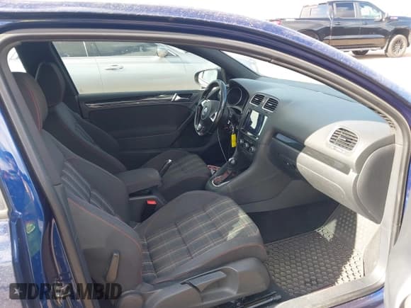 ✅ 2011 Volkswagen Golf GTI Autobahn • VIN: WVWFV7AJ8BW121872 • Lot: 42569013. Listed on IAAI with 133,481 mi. Free auction sales archive from the USA and detailed vehicle history report at DreamBid. Image 5.