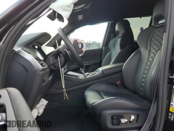 ✅ 2022 BMW X5 M • VIN: 5YMJU0C02N9N01549 • Лот: 55514093. Опубликован ранее на Copart с пробегом Не указан. Бесплатный доступ к архиву аукционных продаж из США и подробный отчёт об истории автомобиля на DreamBid. Изображение 7.