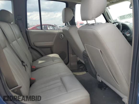 ✅ 2005 Jeep Liberty Limited • VIN: 1J4GK58K95W527139 • Lot: 70117655. Listed on Copart with 152,043 mi. Free auction sales archive from the USA and detailed vehicle history report at DreamBid. Image 11.