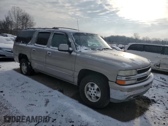 ✅ 2001 Chevrolet Suburban LT • VIN: 3GNFK16T91G183737 • Лот: 42686695. Опубликован ранее на Copart с пробегом 218 310 миль. Бесплатный доступ к архиву аукционных продаж из США и подробный отчёт об истории автомобиля на DreamBid. Изображение 4.