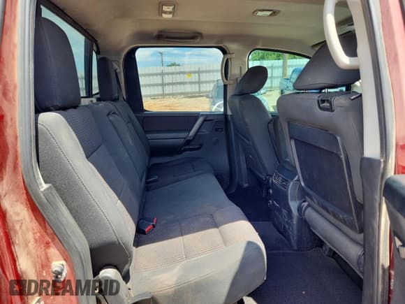 ✅ 2013 Nissan Titan SV • VIN: 1N6BA0ED1DN310178 • Lot: 61774895. Wystawiony na Copart z przebiegiem 210 244 mil. Bezpłatny archiwum sprzedaży aukcyjnych z USA i szczegółowy raport historii pojazdu na DreamBid. Zdjęcie 10.