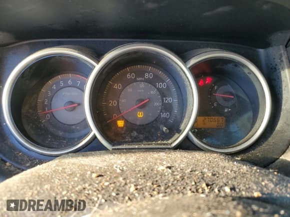 ✅ 2009 Nissan Versa S • VIN: 3N1BC13E49L361036 • Lot: 87457255. Wystawiony na Copart z przebiegiem 270 667 mil. Bezpłatny archiwum sprzedaży aukcyjnych z USA i szczegółowy raport historii pojazdu na DreamBid. Zdjęcie 9.