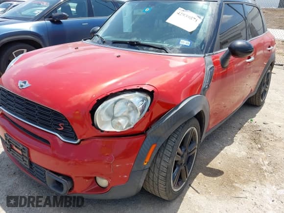 ✅ 2014 MINI Countryman S • VIN: WMWZC3C54EWP28400 • Lot: 42939871. Listed on IAAI with 150,602 mi. Free auction sales archive from the USA and detailed vehicle history report at DreamBid. Image 6.
