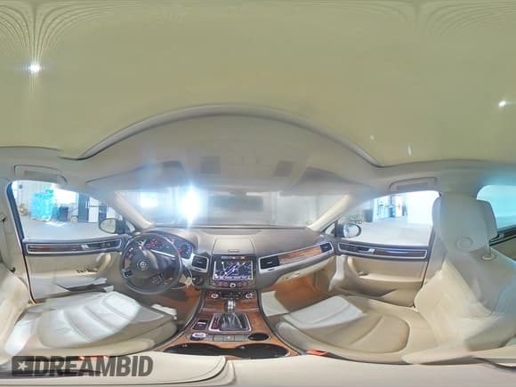 ✅ 2013 Volkswagen Touareg Exec • VIN: WVGEF9BP6DD007788 • Lot: 54606555. Listed on Copart with 167,879 mi. Free auction sales archive from the USA and detailed vehicle history report at DreamBid. Image 16.